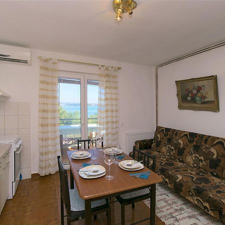 Apartments Irena Ткон Екстер'єр фото
